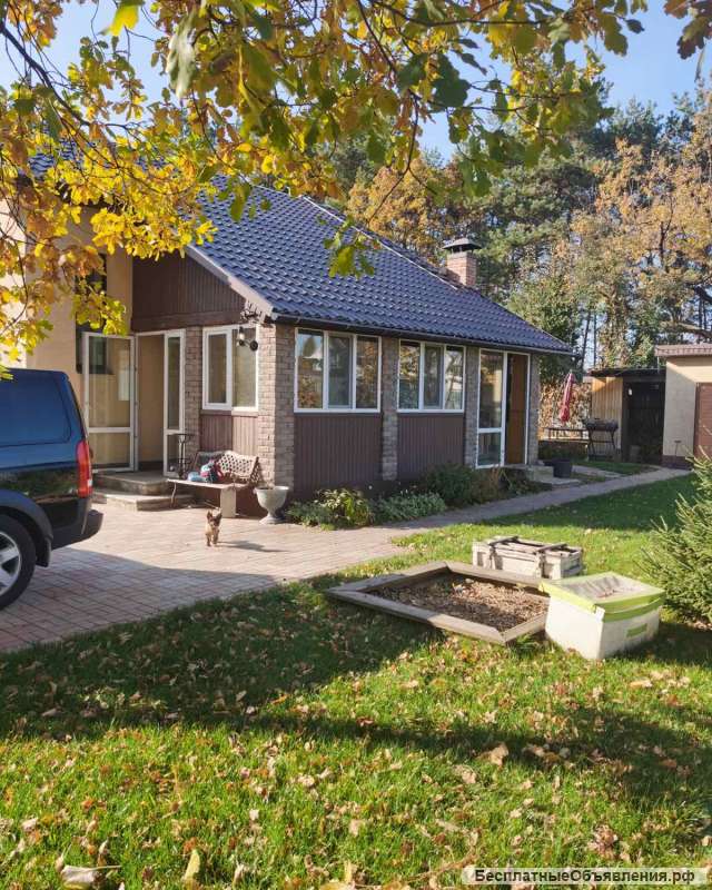 Жилой дом с участком