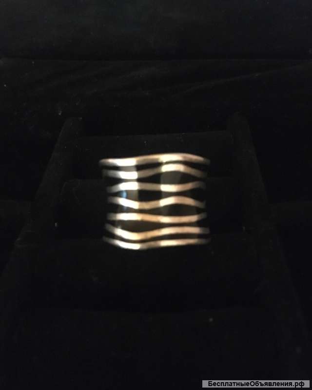Серебряное широкое красивое кольцо