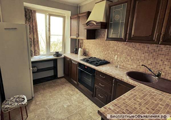 Сдаю 2к.кв. ул. Борко 4/9кирп. 54м. ремонт