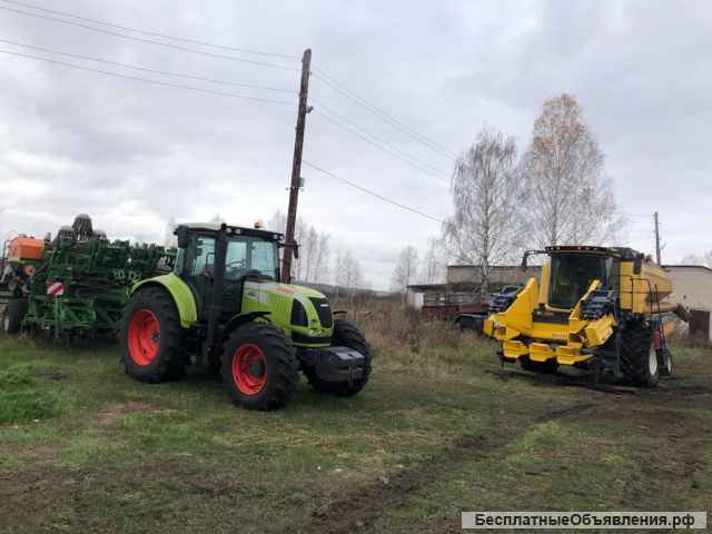 Колёсный трактор марки Claas, модель ARION