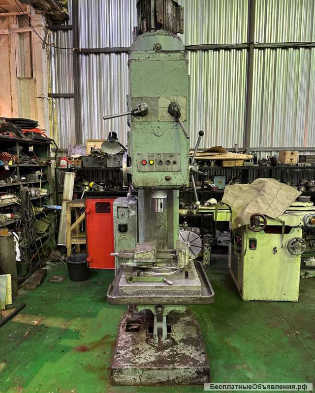Вертикальный сверлильный станок 2н150-2