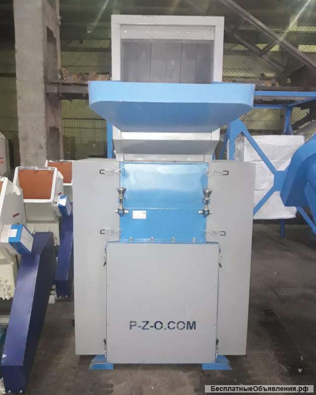 Дробилка ПЭТ бутылок, целых овощных ящиков и канистр PZO - 800 - DM