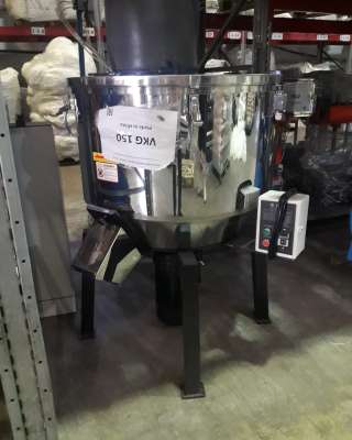 Смеситель для пластика вертикальный (бак 100л)