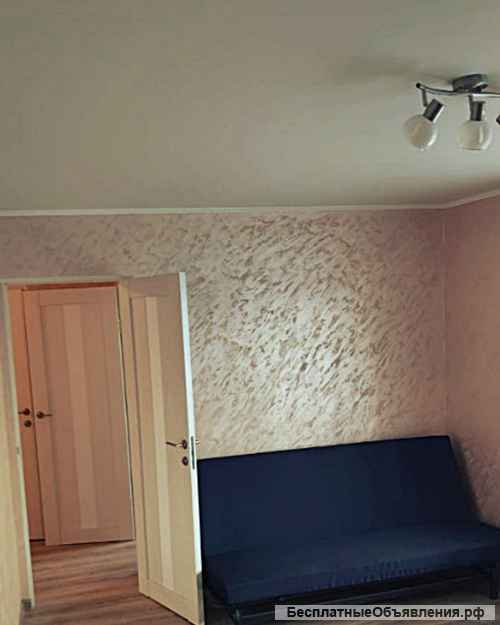 Сдаю 2к.кв. ул. Варфоломеева 9/9кирп. 46м. ремонт