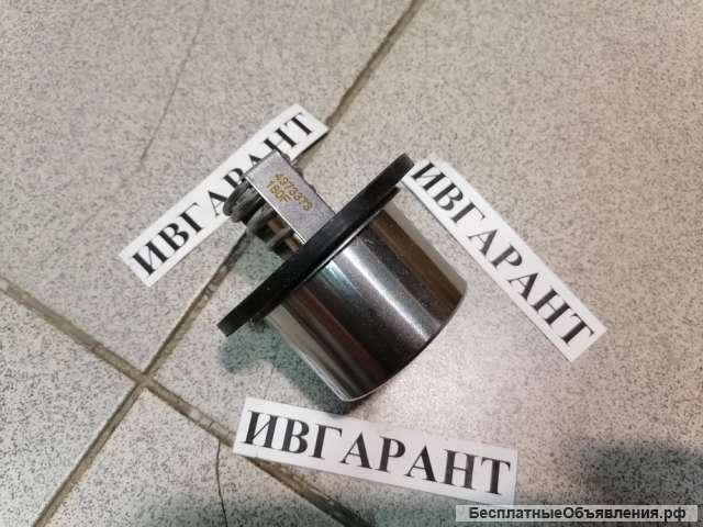 3335549 Термостат Cummins 3335549