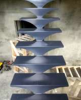 Лестница металлическая на второй этаж