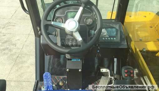 Телескопический погрузчик QUADTRAC TH 735