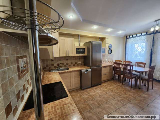 Двухэтажный коттедж в 5км от Минска Участок 15.86 соток