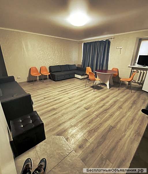 Сдаю 3к.кв. пр. Ленина 1/5кирп. 57м. ремонт