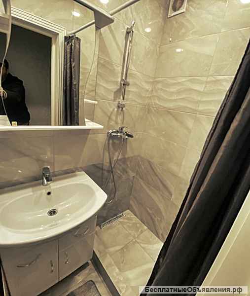 Сдаю 3к.кв. пр. Ленина 1/5кирп. 57м. ремонт