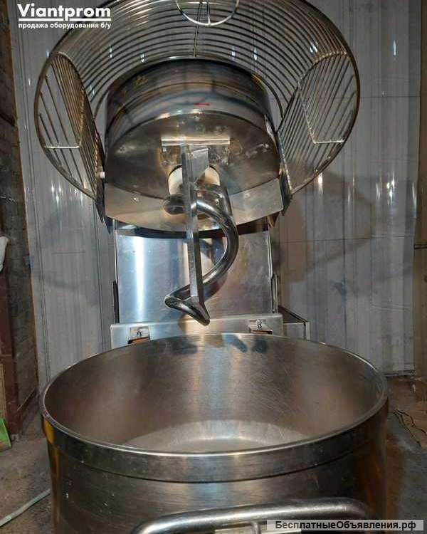 Спиральный тестомес Sottoriva EVO (с подкатной дежой)