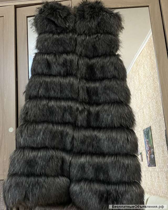 Меховой жилет