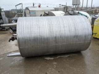 Емкость нержавеющая, объем 2 куб.м., вертикальная, термос, инв 2198