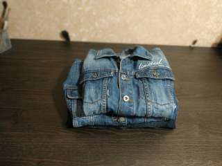 Джинсовая одежда