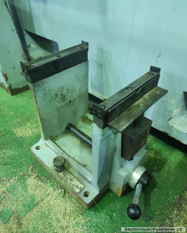 Плоскошлифовальный станок 3Л722А