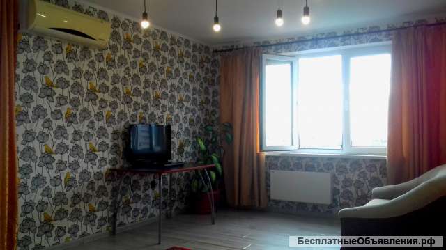 Светлая квартира с видом на море в 16 мкр