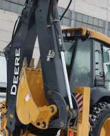 Экскаватор-погрузчик John Deere 325K