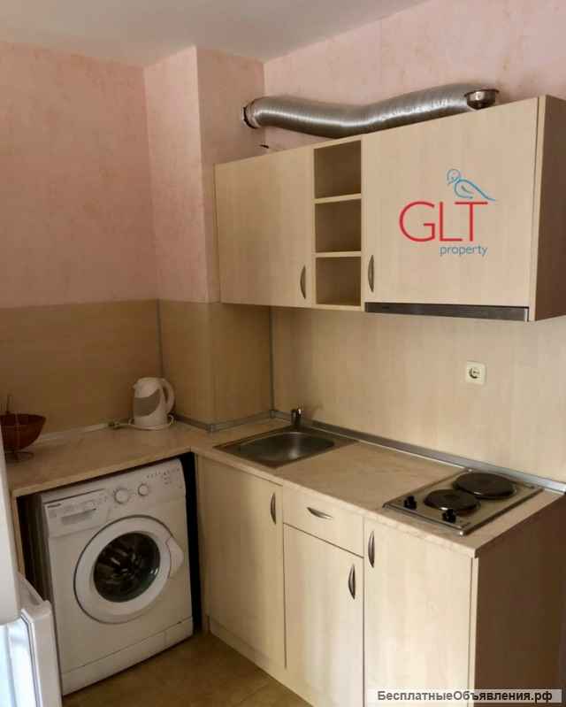 Студия с мебелью, Святой Влас