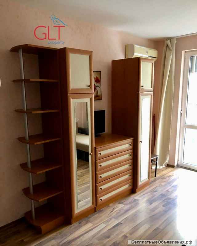 Студия с мебелью, Святой Влас