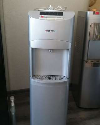 Кулер для воды HotFrost 45AS с нижней загрузкой