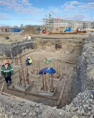 Требуются специалисты