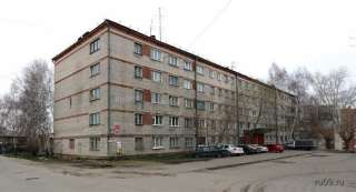 2-к гостинка, Карпова 23