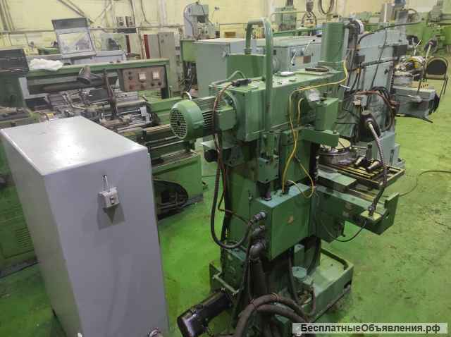 Широкоуниверсальный фрезерный станок 6720в-1