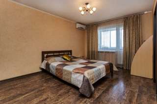 Сдаю 1к.кв. пр. Космонавтов 10/10п. 42м. ремонт