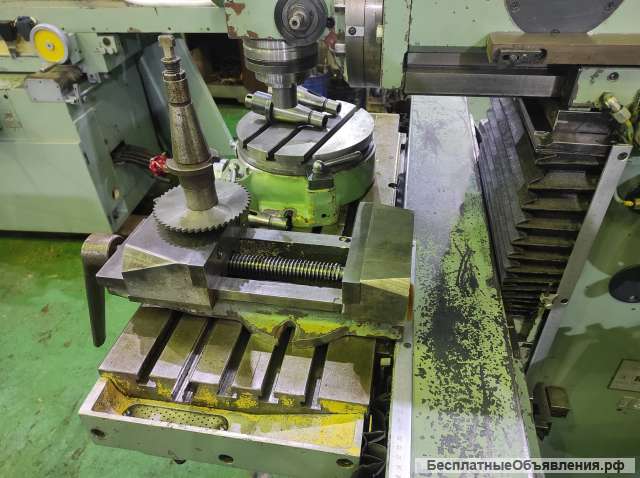 Фрезерный Широкоуниверсальный станок 67к25пф2