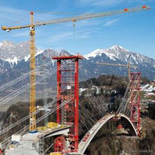 Башеный кран LIEBHERR High Top 280 ES-H 12