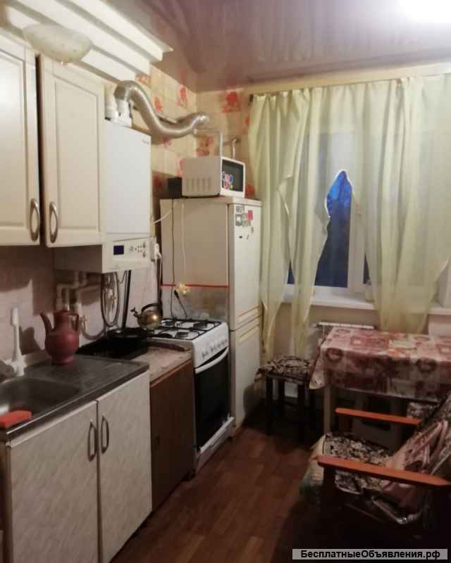 677 Продам 2х ком квартиру в г. Новошахтинск