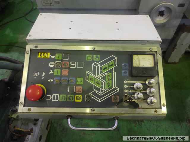 Широкоуниверсальный фрезерный станок 6720вф2