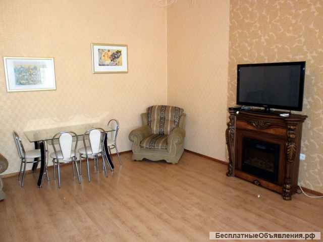 3-комнатная, Очаковцев-39, Центр