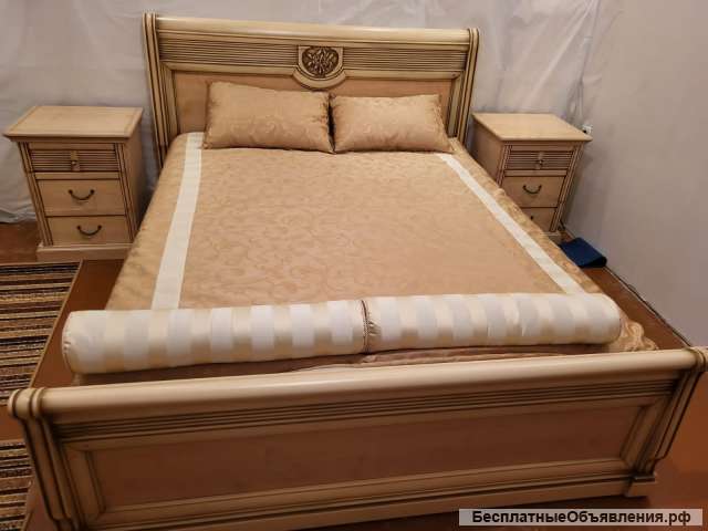 Спальный гарнитур в отличном состоянии