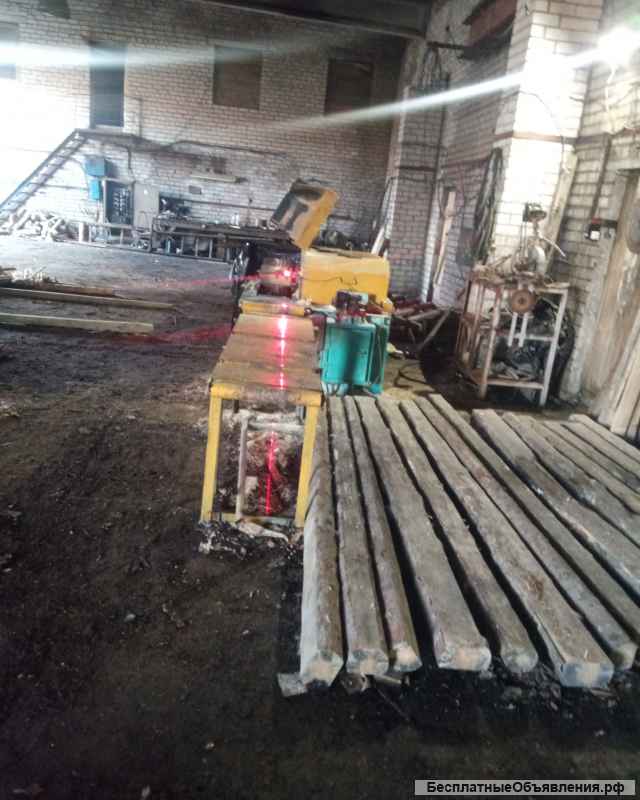 Станокгорбыльнл обрезной. Линия по распиловки леса