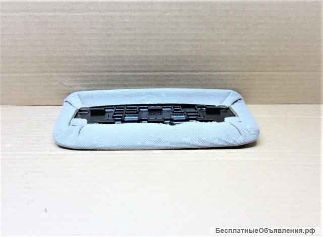 Крышка кармана дверной обшивки (передняя) - Renault Megane) KM0H, WHITE