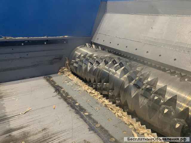 Промышленный одновальный шредер SHR600e37