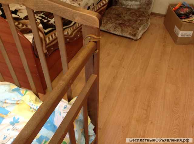 Детская кровать с матрасом и постельным бельем