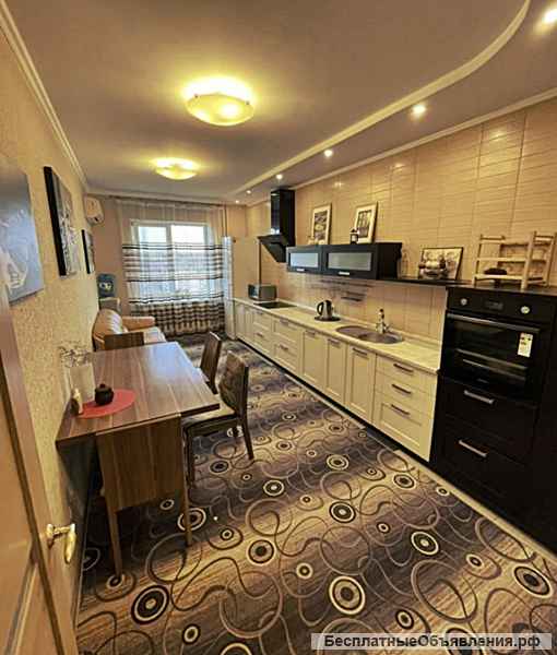 Сдаю 2к.кв. пр. Ленина 12/13кирп. 90м. ремонт