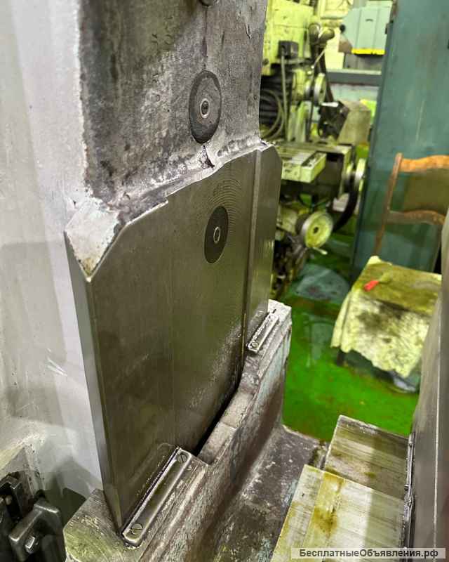 Вертикальный фрезерный станок ВМ127м