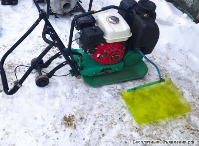 Виброплита Giks PC60HSET бак коврик