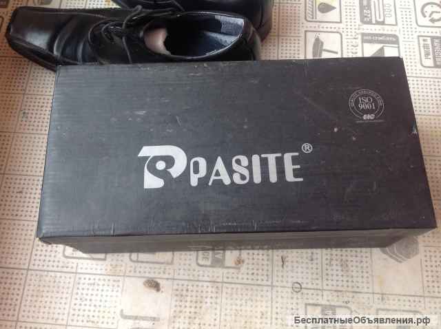 Ботинки черные, 40 размер