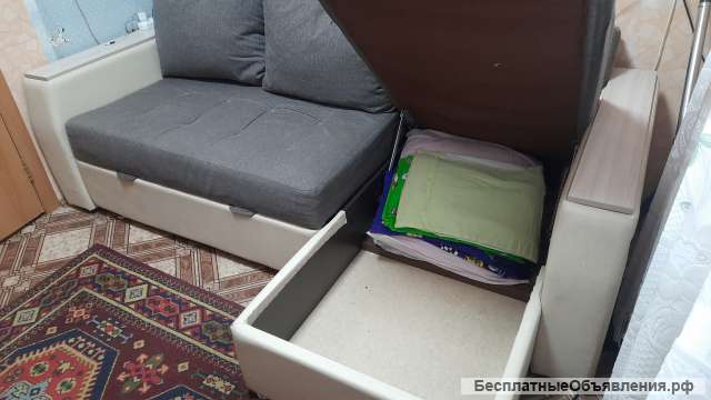 Диван угловой