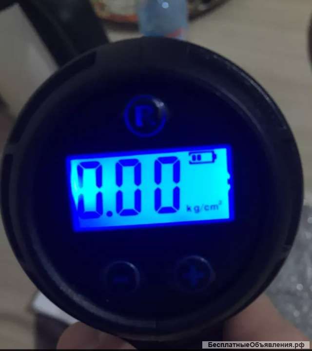 Компрессор автомобильный беспроводной