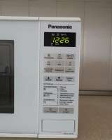Panasonic NN-GT261wzpe Микроволновая печь с грилем