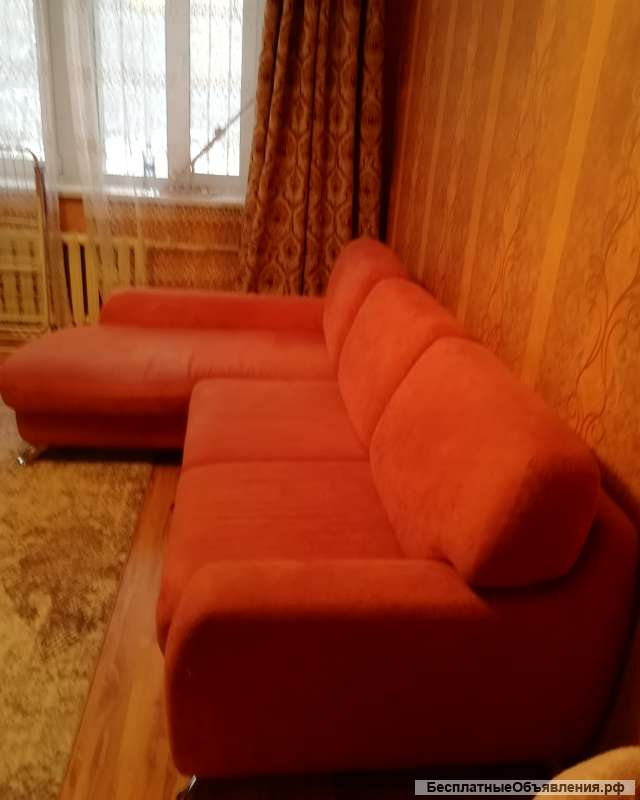 Угловой диван фабрики 8 Марта б/у