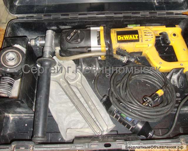 Сверлильный комплект дрель + станина DeWalt 21582