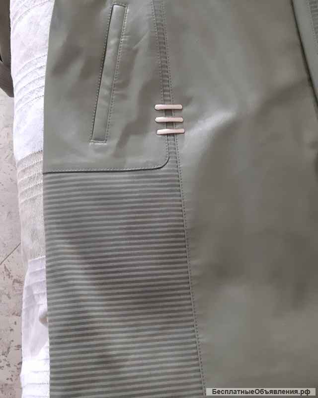 Демисезонный женский плащ