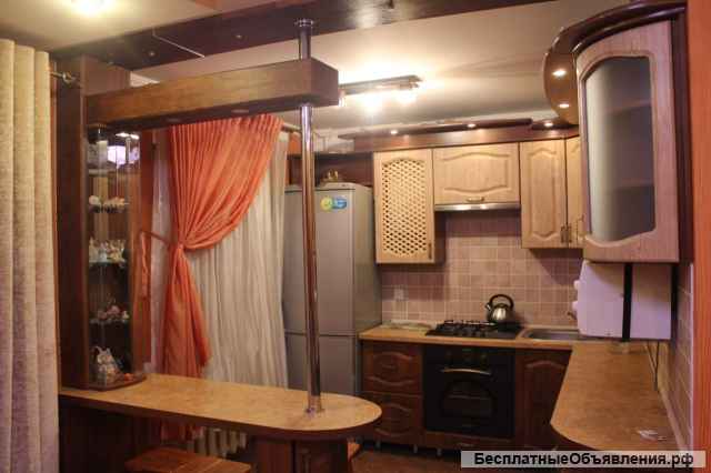 2-к, Адмирала Октябрьского-15, Центр