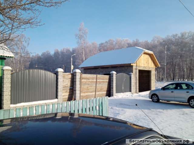 Дом земельным участком напротив парка